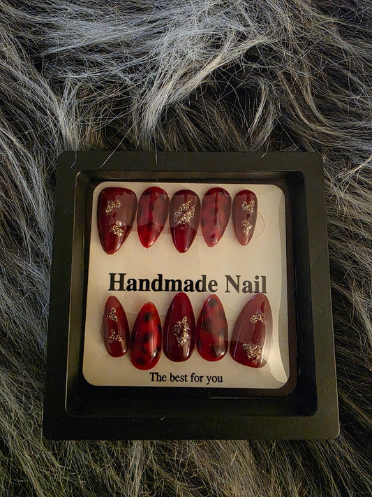 Almond Medium Red